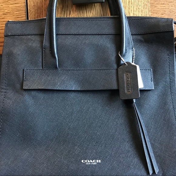 Authentic Coach bag 🖤 - Picture 2 of 3